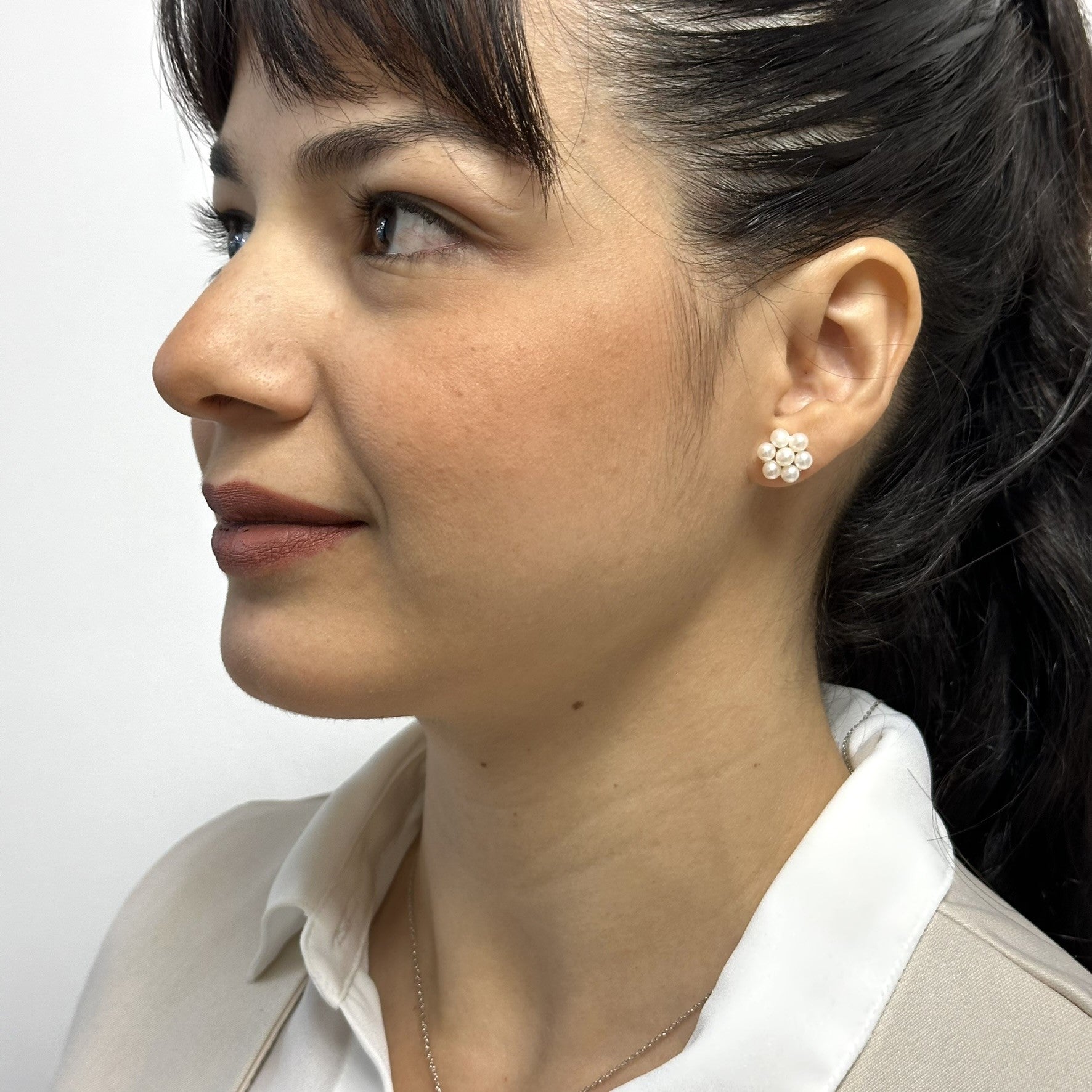 Aretes de perlas cultivadas Blancas tejidas de 3.5mm en forma de Flor, Diámetro total 11.5mm