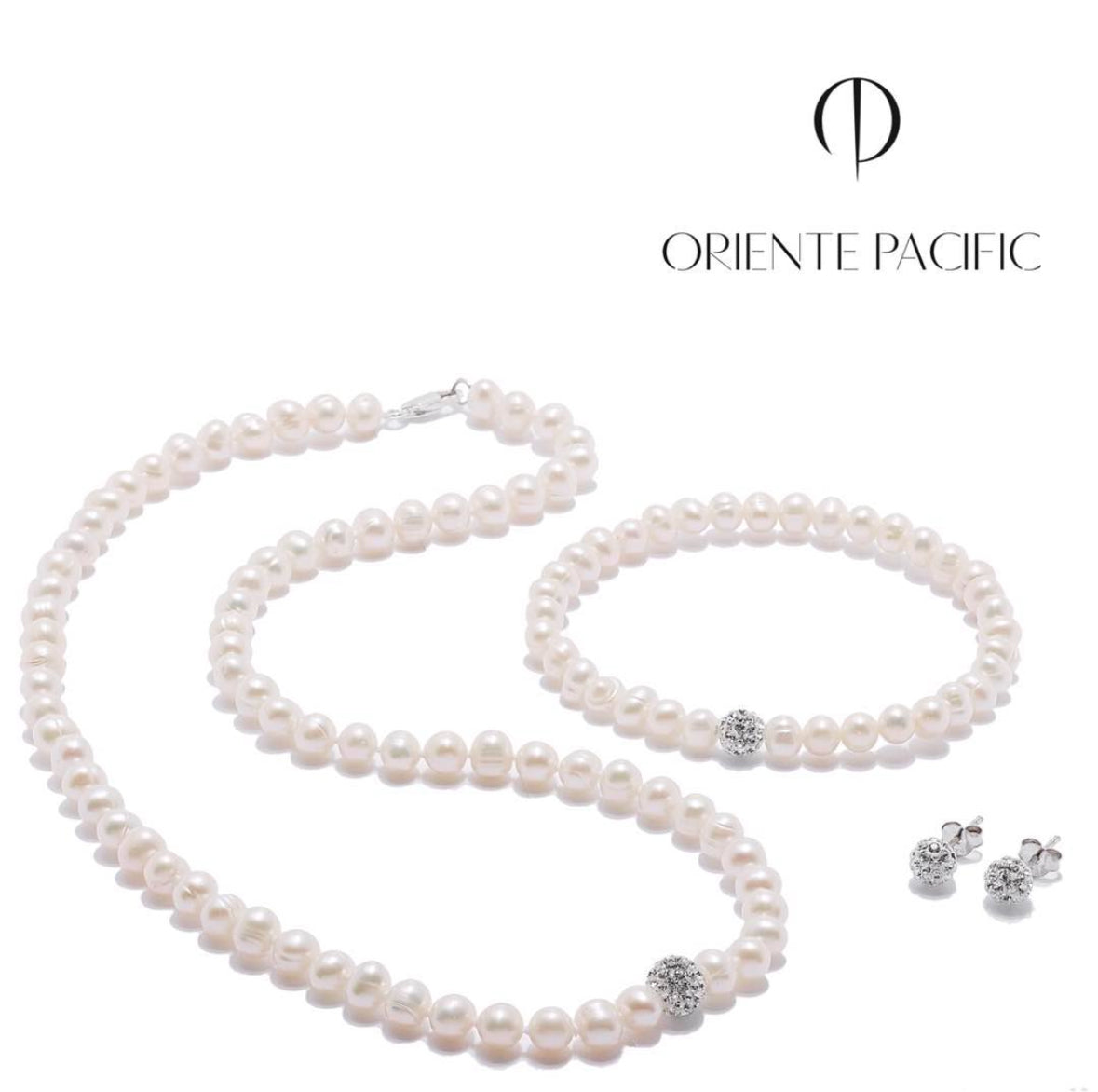 Juego de Collar y Pulsera de Perlas Cultivadas con Broqueles de Perlas y Cristales en Plata .925