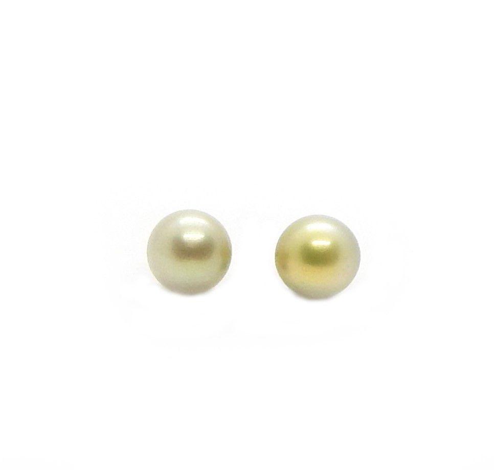 Broquel de Perla Cultivada AAA Boton Verde limon en Oro amarillo de 14K