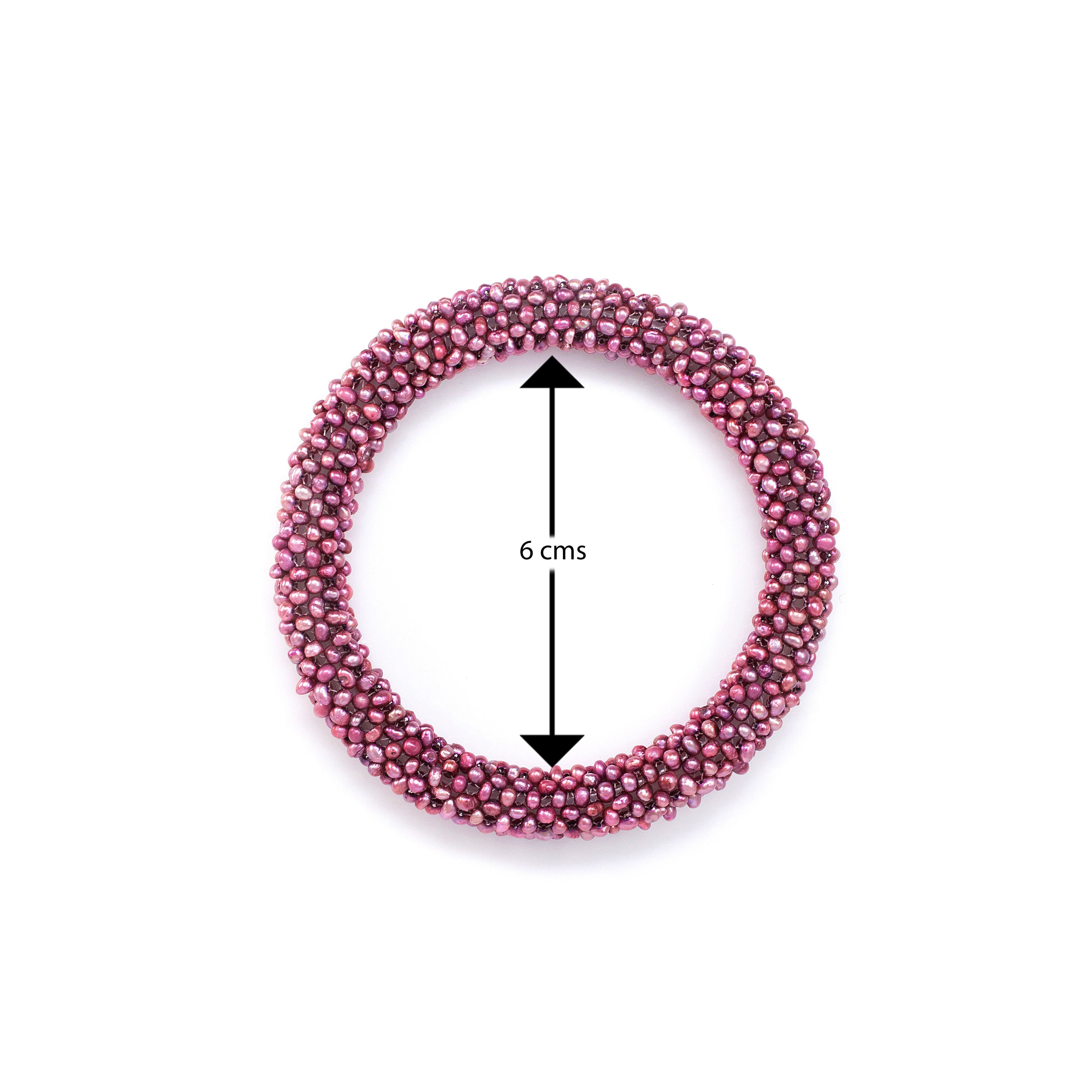 Brazalete de Perlas cultivadas tejidas Arroz color cereza.