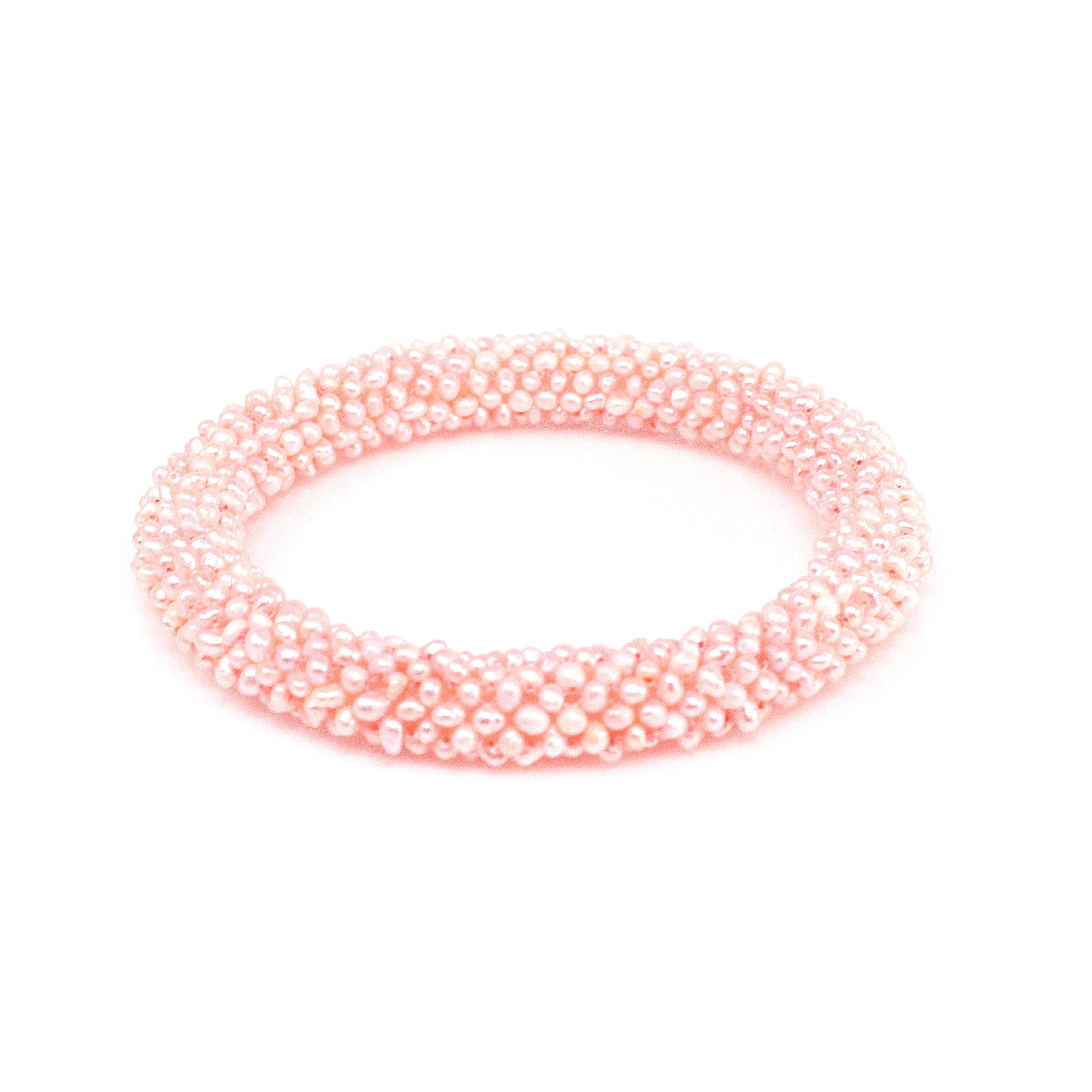 Brazalete de Perlas cultivadas tejidas Arroz color rosa.