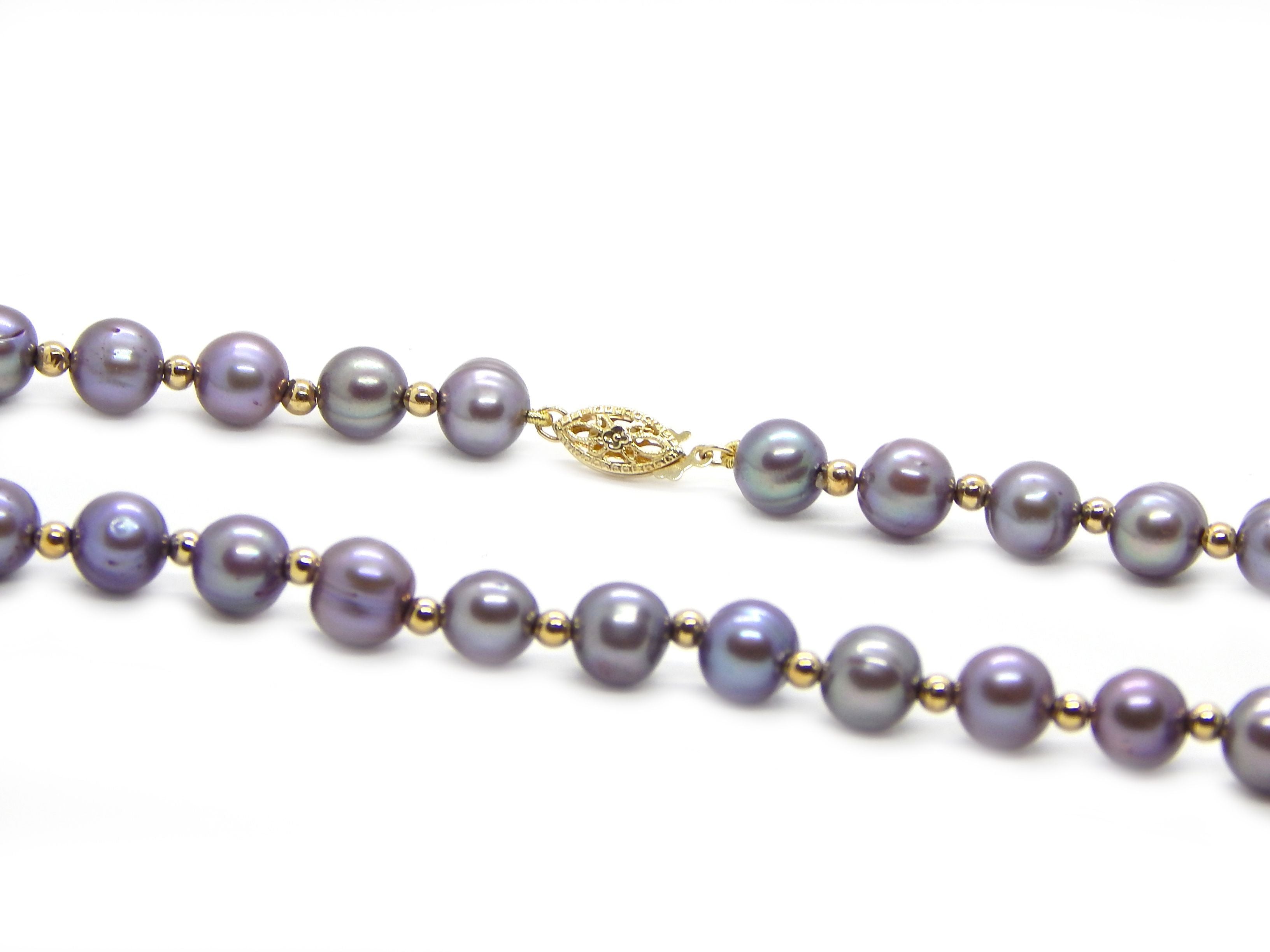 Juego de Collar, Pulsera y Broqueles de Perla Cultivada Violeta con Cuentas y Broche en Oro de 14K
